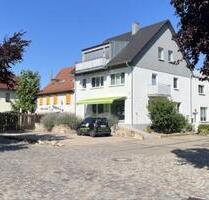 Kernsaniertes Wohn- Geschäftshaus in Bad Krozingen (Prov-frei)