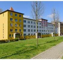 Lichtdurchflutete & barrierearme 2-Zimmer-Wohnung mit Aufzug und Fenster-Bad - Plauen