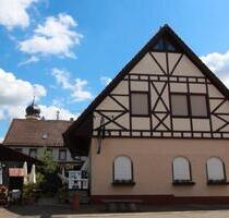 Anwesen mit 3 Gebäuden - 639.000,00&nbsp;EUR Kaufpreis, ca.&nbsp; 274,00&nbsp;m&sup2; in Oedheim (PLZ: 74229)