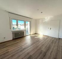 Charmante 2-Zimmer-Wohnung mit Balkon und Garage in Eggenstein-Leopoldshafen
