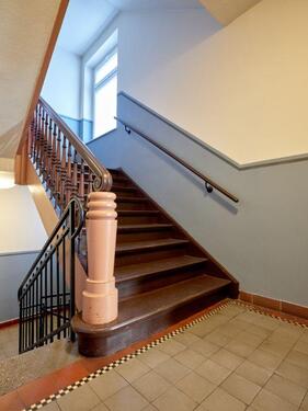 Foto - Frisch renovierte 3‑Raum‑Wohnung mit klassischer Raumaufteilung in zentraler Lage