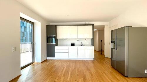 Foto - Eleganz und Komfort vereint: Exklusive 3-Zimmer-Wohnung mit großzügigen Balkonen in Top-Lage