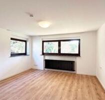 Ruhig wohnen am Schutterlindenberg: 2,5-Zimmer-Wohnung mit separatem Eingang & Stellplatz - Lahr (Schwarzwald)