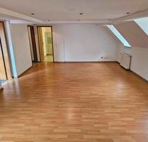 3 Zimmer KüBad,DG Wohnung 80 qm Worms Zentrum
