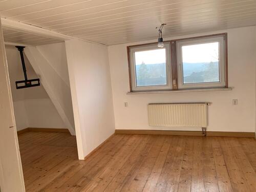 Foto - 3 Zimmer Dachgeschoßwohnung zur Miete in Schwarzenberg/Erzgebirge