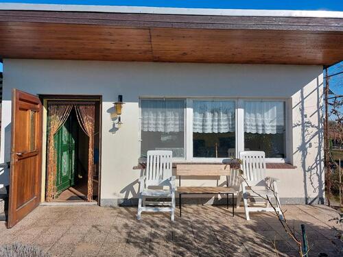 Foto - Kleingarten mit unterkellerter Laube, Stromanschluss