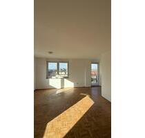 Studenten-Wohnung mit Balkon - 330,00&nbsp;EUR Kaltmiete, ca.&nbsp; 38,20&nbsp;m&sup2; in Dresden (PLZ: 01217) Plauen