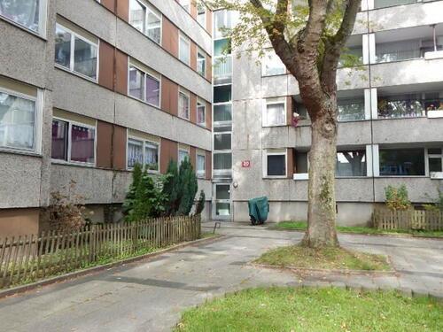 Foto - Schöne Wohnung: großzügige 3-Zimmer-Wohnung (WBS)