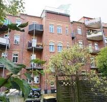 Traumhafte 4-Raum-Wohnung mit 2 Balkonen und Gäste-WC - Zwickau