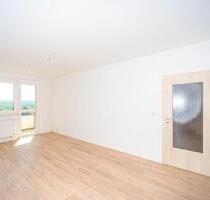 Renovierte 2 Raumwohnung mit Balkon - Eisleben (Lutherstadt)