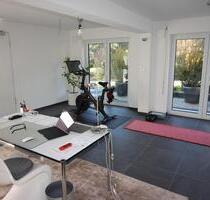 Moderne 2-Zi-Wohnung in beliebter Wohngegend von Deggendorf zu vermieten.