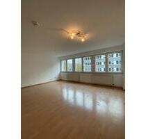 Helle 1,5-Zimmer-Wohnung mit Loggia in Düsseldorf-Derendorf