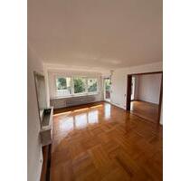 Moderne 3,5-Zimmer-Wohnung mit Balkon Erstbezug nach Renovierung - Eislingen (Fils)