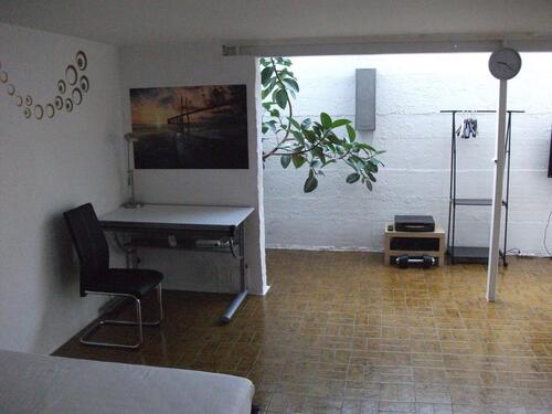 Foto - helle große möblierte Kellerwohnung 6 Monate 65qm 1200warm an