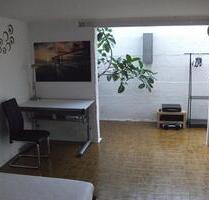 helle große möblierte Kellerwohnung 6 Monate 65qm 1200warm an - Unterhaching