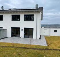 5-Zimmer-Wohnung mit Terrasse, EBK und Doppelgarage - Langenenslingen