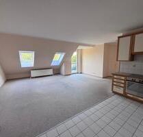 Helle Dachterrassenwohnung, EBK, Lift, TG - Chemnitz