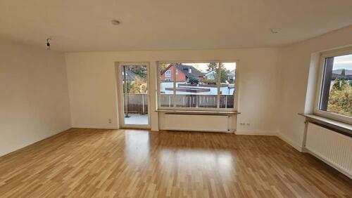 Foto - Großzügige 5-Zimmer-Wohnung mit großem Balkon OT Neuköditz