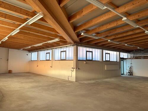 Foto - Lagerhalle - 1.690,00&nbsp;EUR Kaltmiete, ca.&nbsp; 6,00&nbsp;m&sup2;