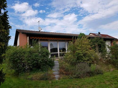 Foto - Bungalow mit großem Eckgrundstück zu verkaufen
