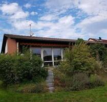 Bungalow mit großem Eckgrundstück zu verkaufen - Hausen