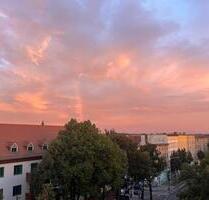 Großzügige 3-Zimmer-Dachgeschosswohnung mit Balkon & Einbauküche - Halle (Saale) Am Wasserturm/Thaerviertel