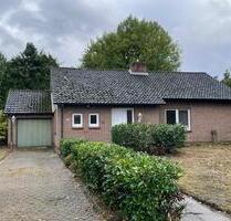 EFH mit Garage und 2.567 m² Grundstück von PRIVAT - Hatten