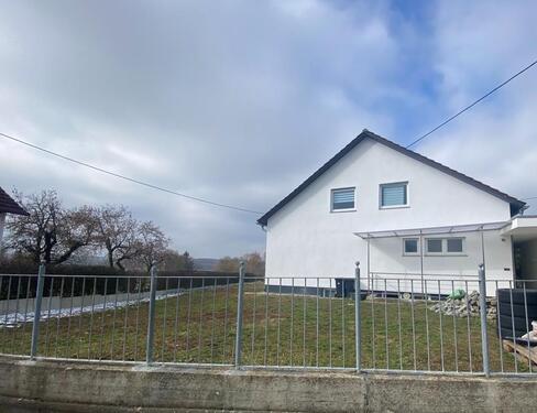 Foto - 2- Zimmer Wohnung mit Garten ab sofort zu vermieten