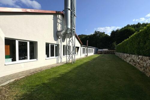 Foto - Gewerbefläche mit Hof: Werkstatt, Atelier, Lager, AusstellungGewerbefläche mit Hof: Werkstatt, Atelier, Lager, Ausstellung + Glasfaser vorhanden