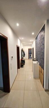 Foto - Große Dachgeschosswohnung zu vermieten