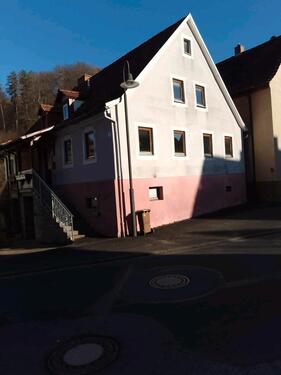 Foto - Haus zu verkaufen - 60.000,00&nbsp;EUR Kaufpreis, ca.&nbsp; 90,00&nbsp;m&sup2;