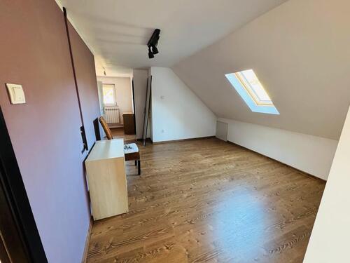 Foto - 2 Zimmer Dachgeschoßwohnung zur Miete in Windsbach