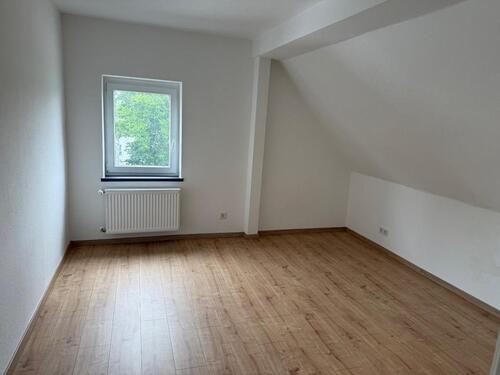 Foto - DG Wohnung ab 01.03 zu vermieten