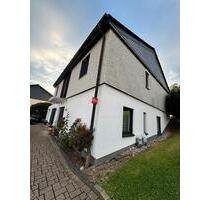 Großzügiges Einfamilienhaus mit Einliegerwohnung - Gummersbach Berstig Süd