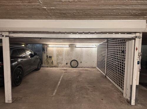 Foto - Garage Stellplatz 1,5 Plätze XXL Parkplatz mit Strom