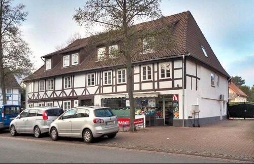 Foto - Mehrfamilienhaus mit Gewerbefläche