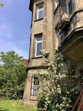 Foto - 2-Familienhaus in beliebter Wohnlage, teilkernsaniert