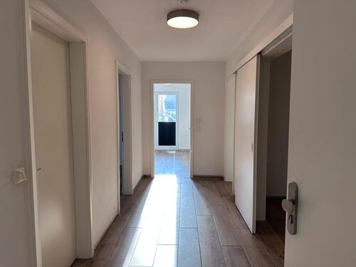 Foto - Frisch renoviert, 3 Zi Terassenwohnung, kleiner Garten, Schulnähe