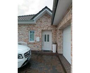 Einfamilienhaus, Bungalow in der Nähe von Norddeich! Privat!!! - Upgant-Schott