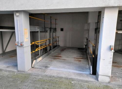 Foto - Gesicherter Stellplatz am Paradeplatz in Mannheim