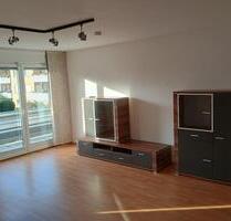 stilvolle 4-Zimmer-Obergeschosswohnung mit Balkon & Küche - Lemgo