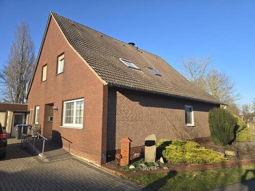 Foto - Geräumiges Einfamilienhaus in Varrel, Ortsteil Dörrieloh.