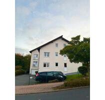Schöne helle 3 Zimmer Wohnung mit Einbauküche und Terrase - Hachenburg