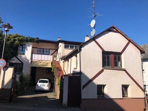 Foto - Älteres Haus mit 2 Wohnungen in der Südpfalz