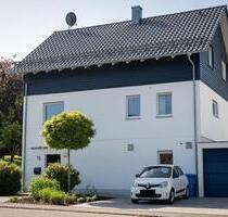 Haus mit großem Garten - 679.000,00&nbsp;EUR Kaufpreis, ca.&nbsp; 167,00&nbsp;m&sup2; in Albstadt (PLZ: 72459) Gemarkung Burgfelden