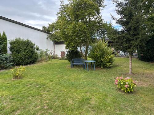 Foto - freistehender Bungalow mit Carport zu vermieten