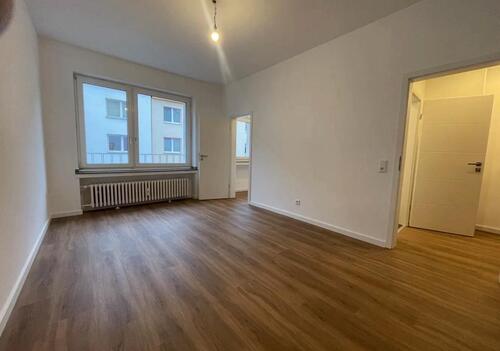 Foto - 1 zimmer Wohnung hellersdorf - 646,00&nbsp;EUR Kaltmiete, ca.&nbsp; 30,00&nbsp;m&sup2;
