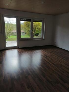 Foto - Schöne 2 Zimmer Wohnung mit Einbauküche und Terrasse