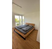 Zwischenmiete 3 Zimmer Wohnung - 2.000,00&nbsp;EUR Kaltmiete, ca.&nbsp; 94,00&nbsp;m&sup2; in Freiburg im Breisgau (PLZ: 79115) Haslach