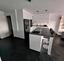 Moderne Wohnung, 3 Zimmer, außergewöhnliche Ausstattung. - Bitz